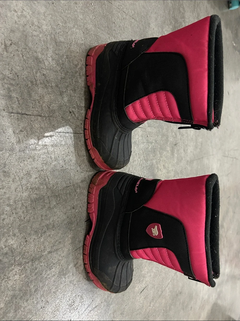 Girls Insulated Winter Boots in Black and Pink and Gray Booties